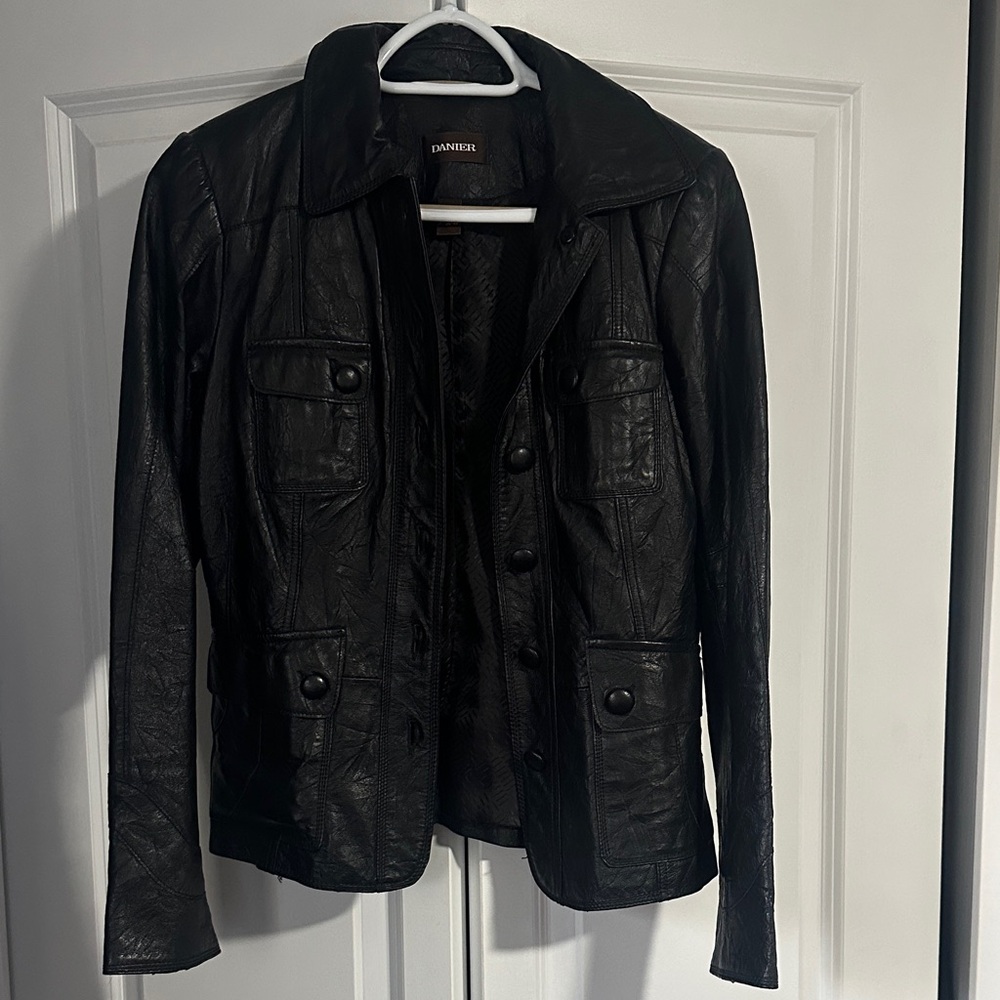 Danier %100 Genuine Leather Jacket Black Size XS (Fits like a Small)